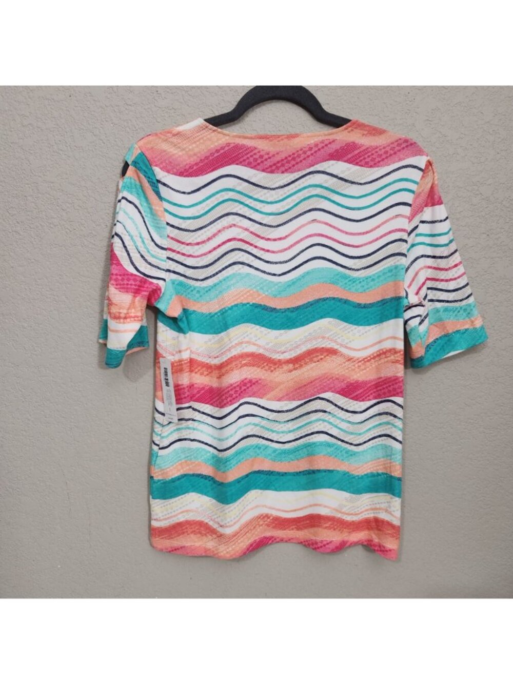 Chicos Multicolor Striped Cutout Sleeve Top Size 1 NWT - Picture 5 of 13